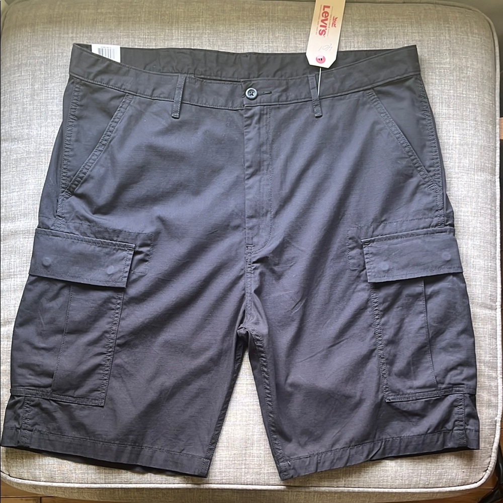 Levi's Black Carrier Cargo Shorts NWT 38